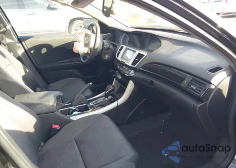 2016 Honda Accord Lx z USA, uszkodzony, nr VIN 1HGCR2F30GA047065